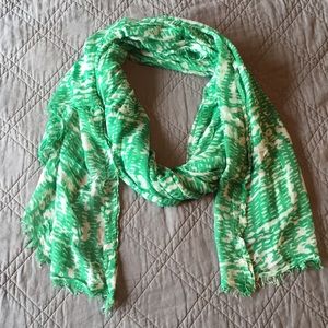 Green and white scarf